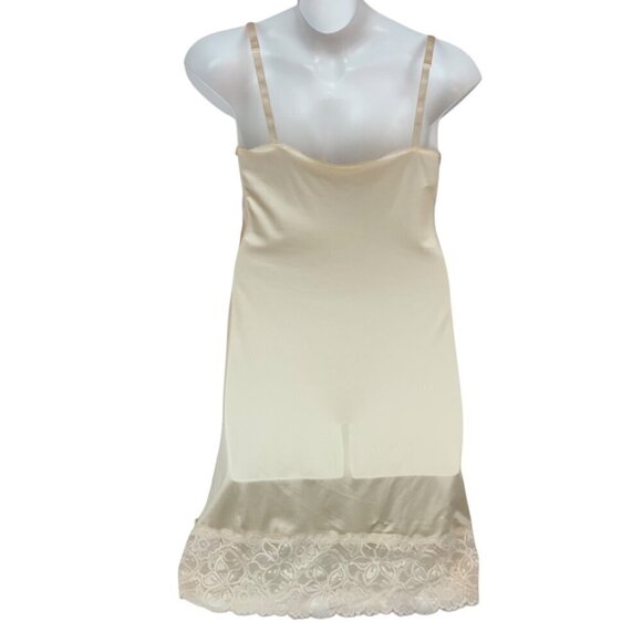 Vintage Bali Womens Full Slip With Lace Trim Champagne Nylon Size 36 - Picture 3 of 6